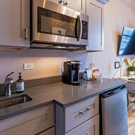 Hip Urban Loft - Small Town Charm -124 Lofts #3 West Dundee Buitenkant foto