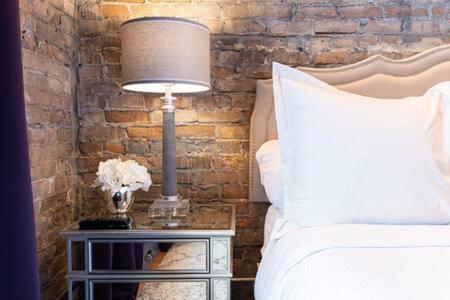 Hip Urban Loft - Small Town Charm -124 Lofts #3 West Dundee Buitenkant foto